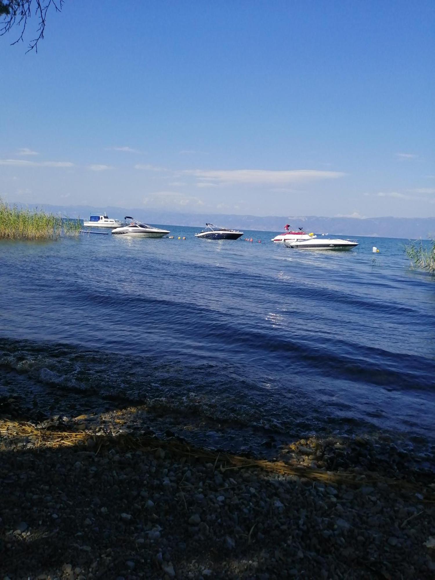 Apartments Lakeside Elesec Ohrid Bagian luar foto